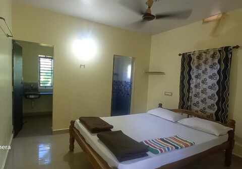 PEACEFULLY HOME STAY