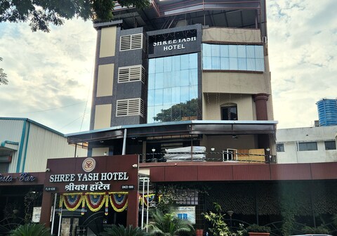 Shree Yash Hotel