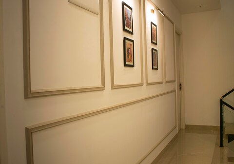 Luxe 3bhk Duplex W/ terrace/Hall/Kitchen By The Party Citadel