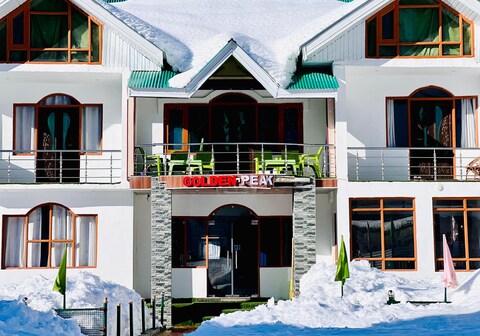 GOLDEN PEAK SONAMARG