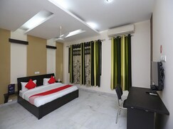 OYO 24323 Lakshmi Residency, Delhi OYO 24323 Lakshmi Residency, Delhi