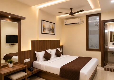 Hotel Avadh Shree