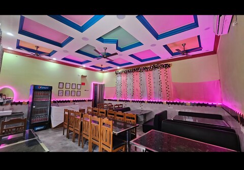 Arsh Hotel & Restaurant