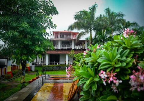 Woodspring villa