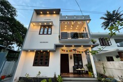 Phoenix Homestay -200m from Odayam Beach, Varkala Phoenix Homestay -200m from Odayam Beach, Varkala