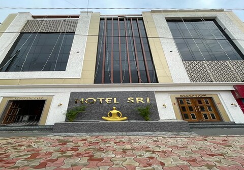 Hotel Sri