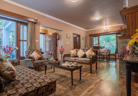 Vienna Forest 2 Bedroom Villa, Nainital