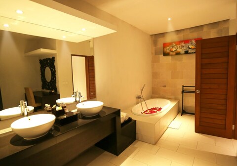 Liberty 1BR Private Villa Bali