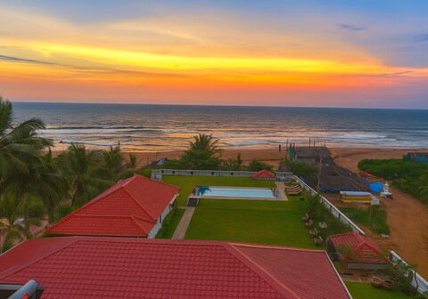 Terra Paraiso By The Sea - Luxury Pool Villa, Calangute, Goa