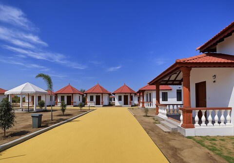 StayGuru The Heaven Resort