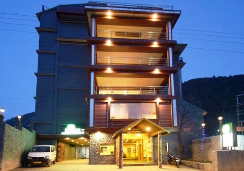 Snow Bloom Resort