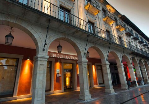 NH Collection Leon Plaza Mayor