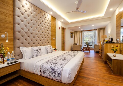 Anand Vardhan Resorts - A Spiritual & Wellness Retreat, Manali