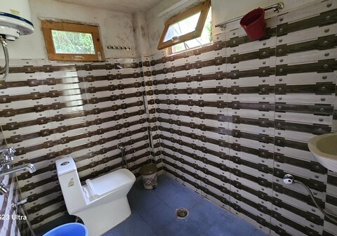 Galaxy Wooden Cottage