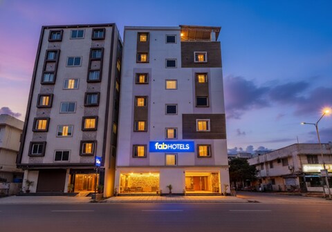 FabHotel Leon Square- Nr Banglore Internatinal AIrport