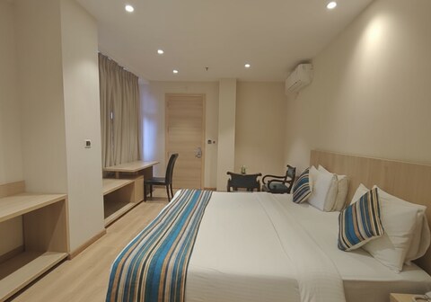 Bluestone Prime by The Cosy Hotels