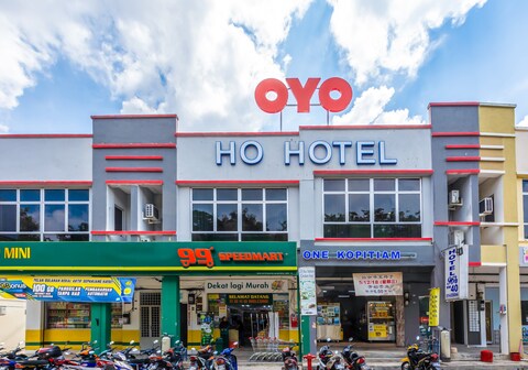 OYO 1185 Ho Hotel
