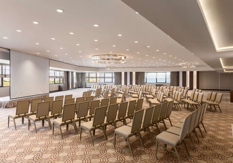 Ramada Plaza by Wyndham Istanbul Tekstilkent