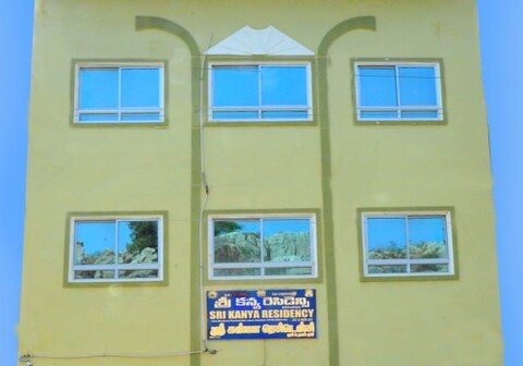 Sri Kanya Residency