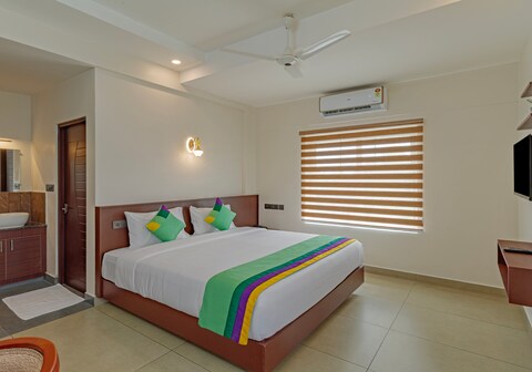 Treebo Amigos Residency Cochin Airport Hotel