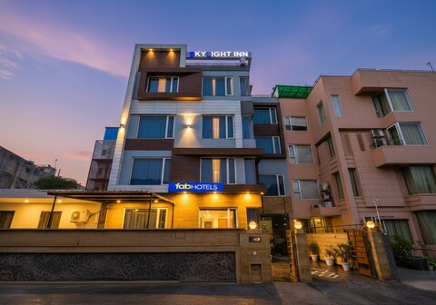 FabHotel Skylight Inn - Artemis Hospital Gurgaon