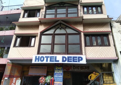 Hotel Deep
