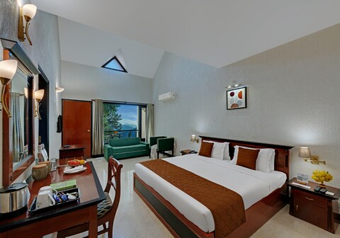 8fold- Pinecrest by Larisa@5 mins drive from Bhimtal Lake