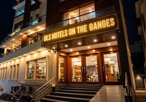 DLS Hotels on The Ganges