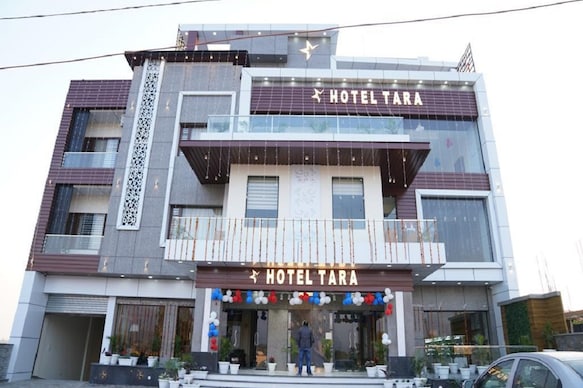 HOTEL TARA