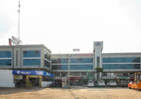 Hotel Nayan Palace