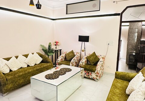 Cozy & Charming : 1bhk studio apartment