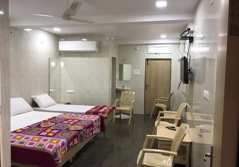 i-ROOMZ GVK Residency
