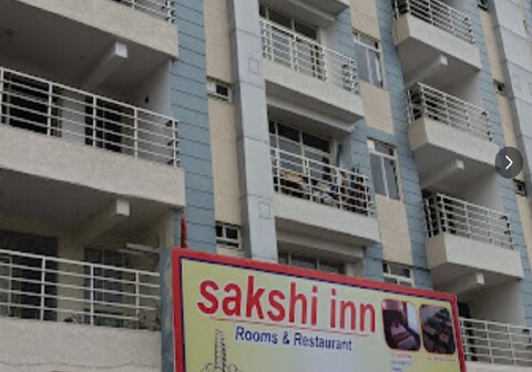 Hotel Sakshi Inn Rooms and Restaurant