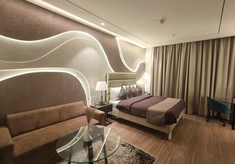 Essence by Rivique Inn Where Dreams Check In