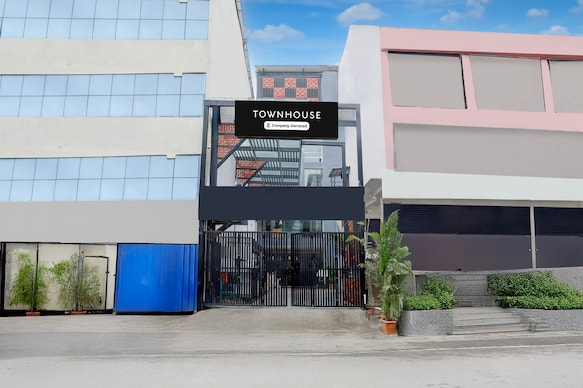 Super Townhouse Shivamogga Formerly Karthik Bhavan