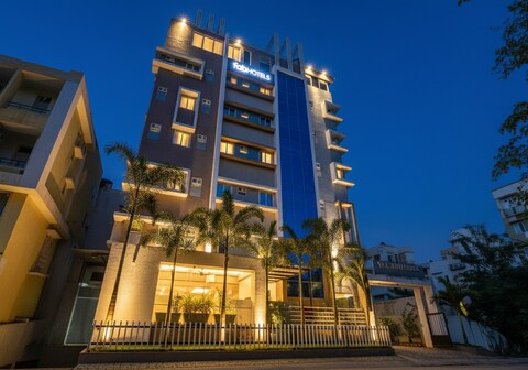 FabHotel The Botanica - Nr Hyderabad Central University, Kondapur
