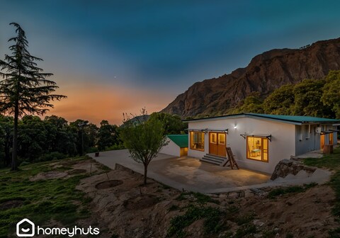 Kuriyana Stay |2BR| A Secluded Heaven by Homeyhuts