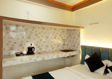 Hotel Radha Rani Palace Ayodhya