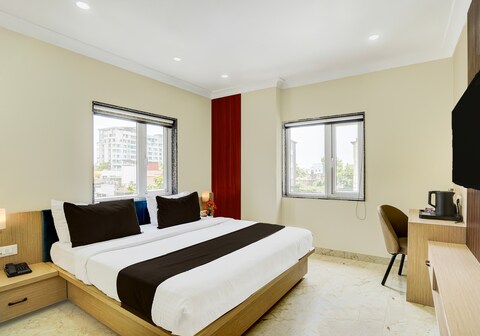 Super Townhouse Oak Banaras Central Railway Junction Formerly Sri Hari Inn