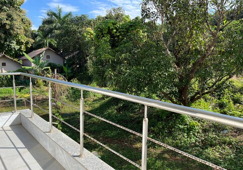 Bright Cozy Nature View Studio in Ashvem