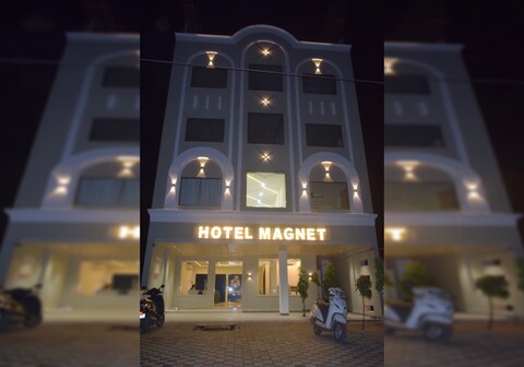 Hotel Magnet