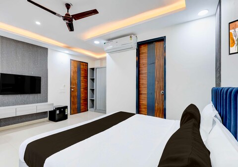 Townhouse OAK Hotel Delight Inn