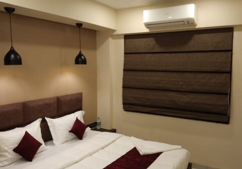 Ashtapadi tourist home