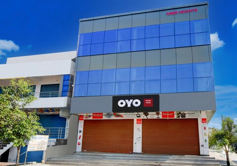 Hotel O Nayati Grand