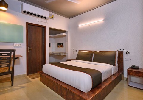 Collection O Karimbankuthu Waterfalls Thekkady Formerly Thoufeeq Tourist Home