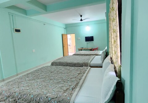 Blossom Homestay in Candolim