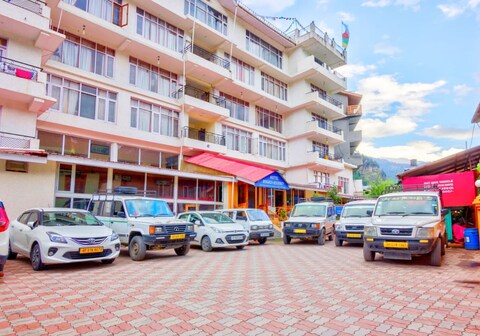 Hotel Monarch Residency