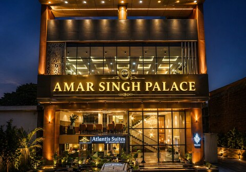 Amar Singh Palace by Signature Stayz Near Tajmahal