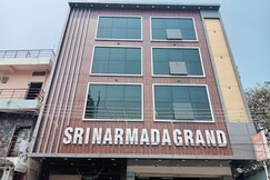 SRI NARMADA GRAND PREMIUM AND LUXURY ROOMS, Karimnagar SRI NARMADA GRAND PREMIUM AND LUXURY ROOMS, Karimnagar