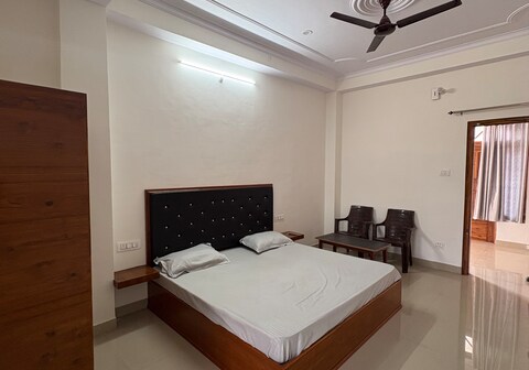 Anant Home Stay